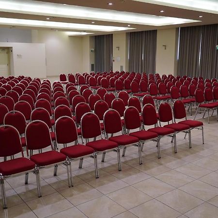 Cremona Palace Hotel Costa Sant'Abramo ภายนอก รูปภาพ